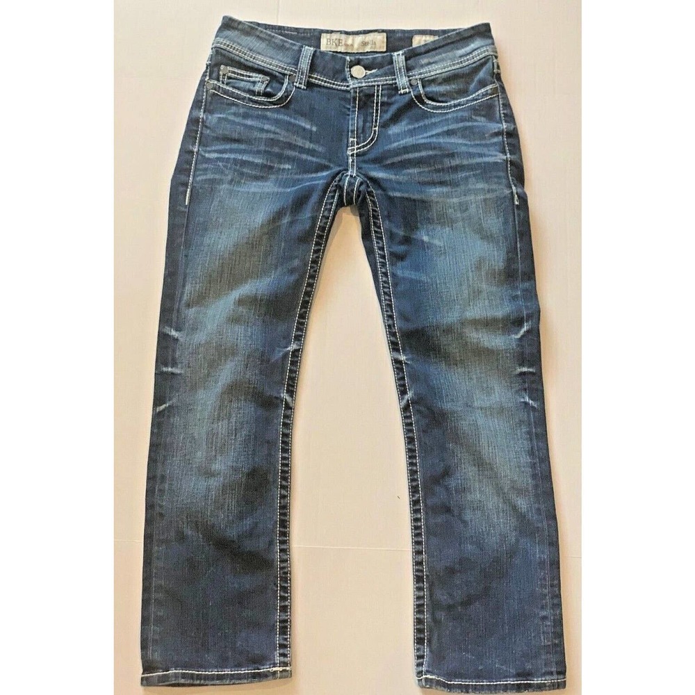 Buckle BKE Denim Stella Size 26 Straight Cut Medium Dark Wash Women’s Jeans